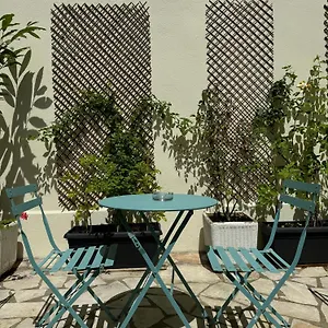 3* Отель Hipotel Lilas Gambetta