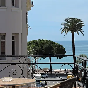 https://regina-cannes.fr-provencehotel.com