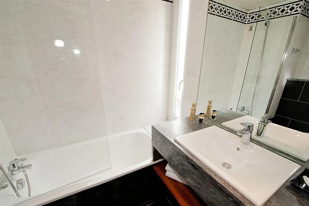 3H Paris Marais Hôtel