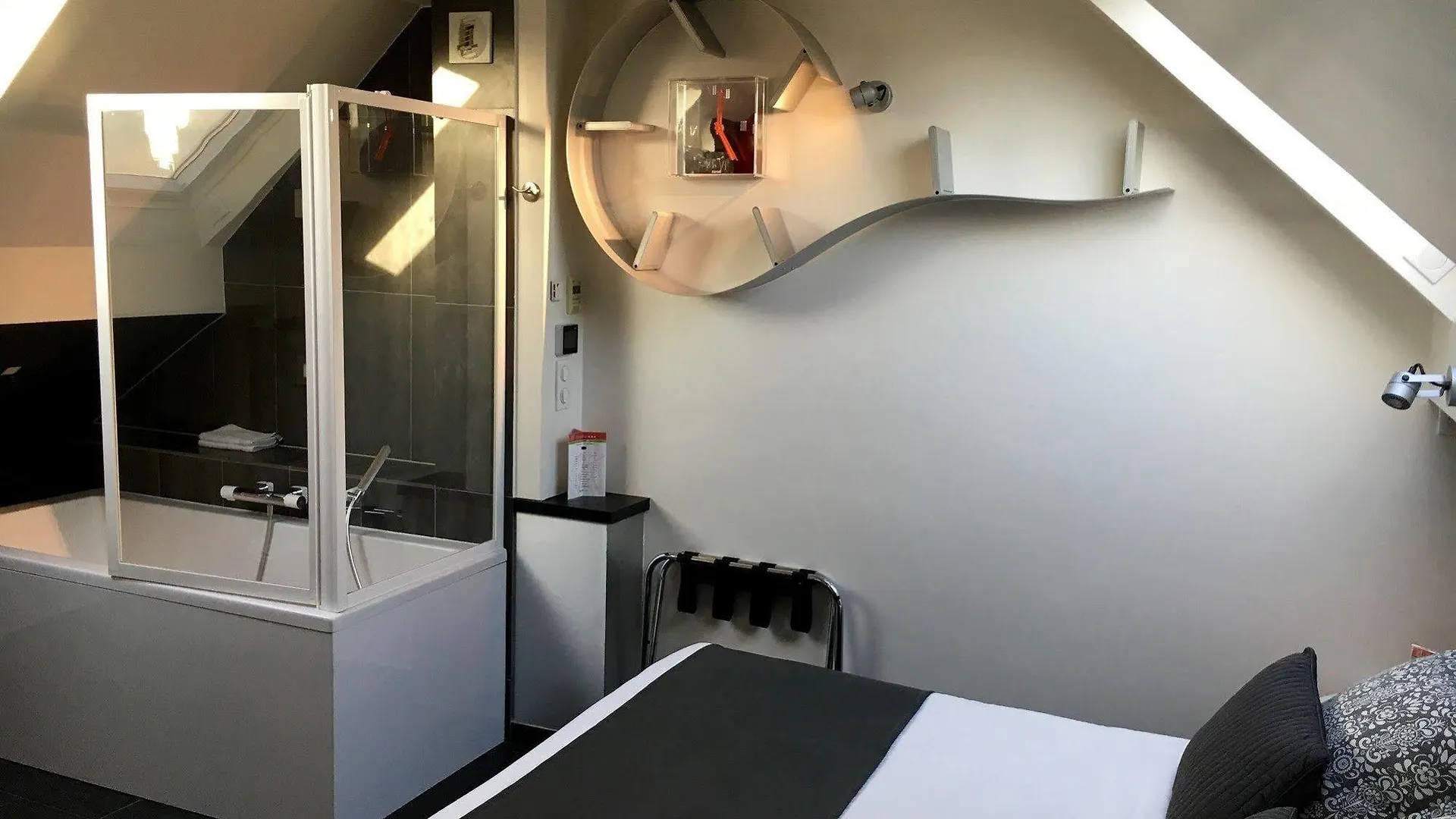 3H Paris Marais Hôtel 3*,  França